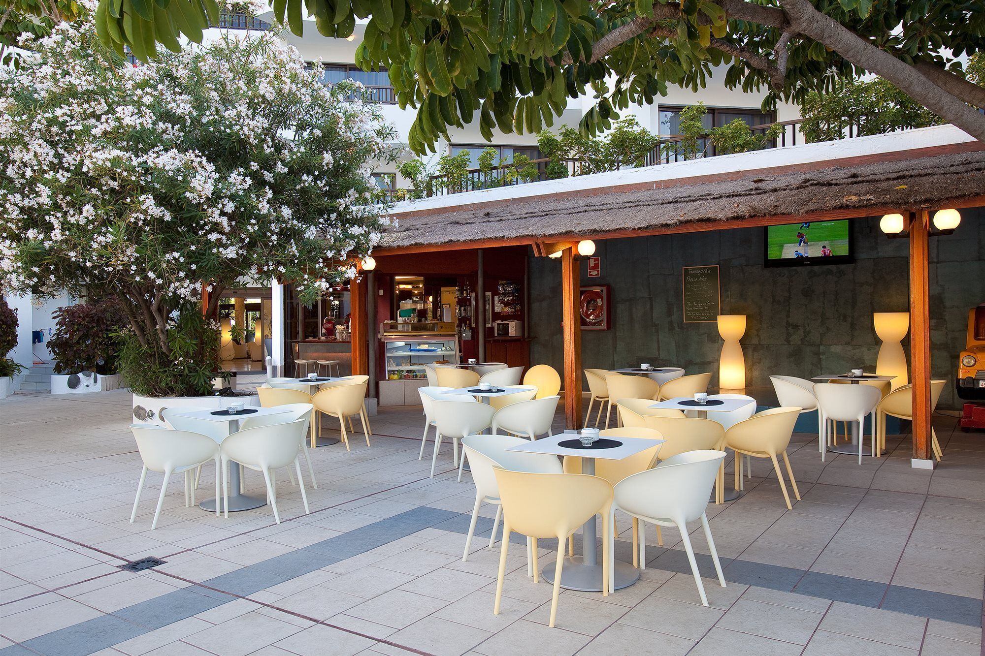 Aguamar Apartamentos, Los Cristianos Downtown Exterior photo